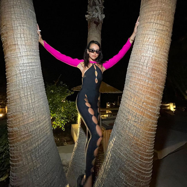 This Risque Pants Trend Is Popping Up All Over Hollywood Shefinds