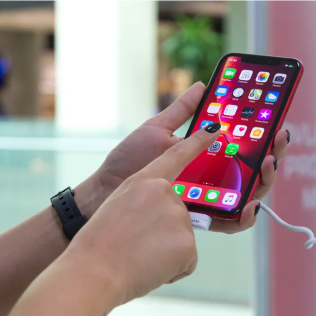 cleaning iphone