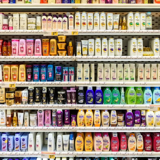 worst shampoo hair washing mistakes cause fallout