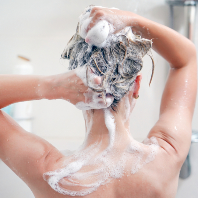 worst shampoo hair washing mistakes cause fallout