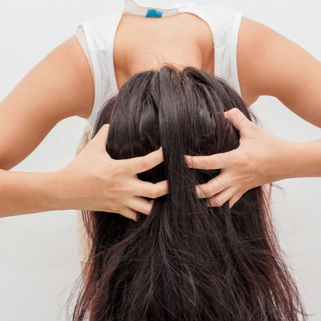 This Is What Actually Happens When You Use Dry Shampoo Everyday