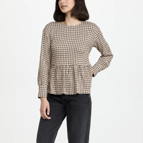 Stylish Madewell top for casual outings