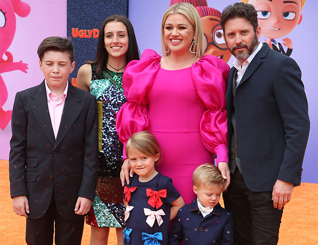 Kelly Clarkson Reveals The Truth About Quarantining With Kids On Her