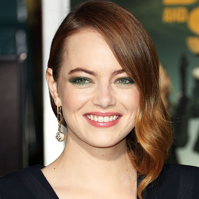 Emma Stone Shows Off Her Long Legs In A Trench Mini Dress And Sheer Tights  At NYC Film Festival - SHEfinds