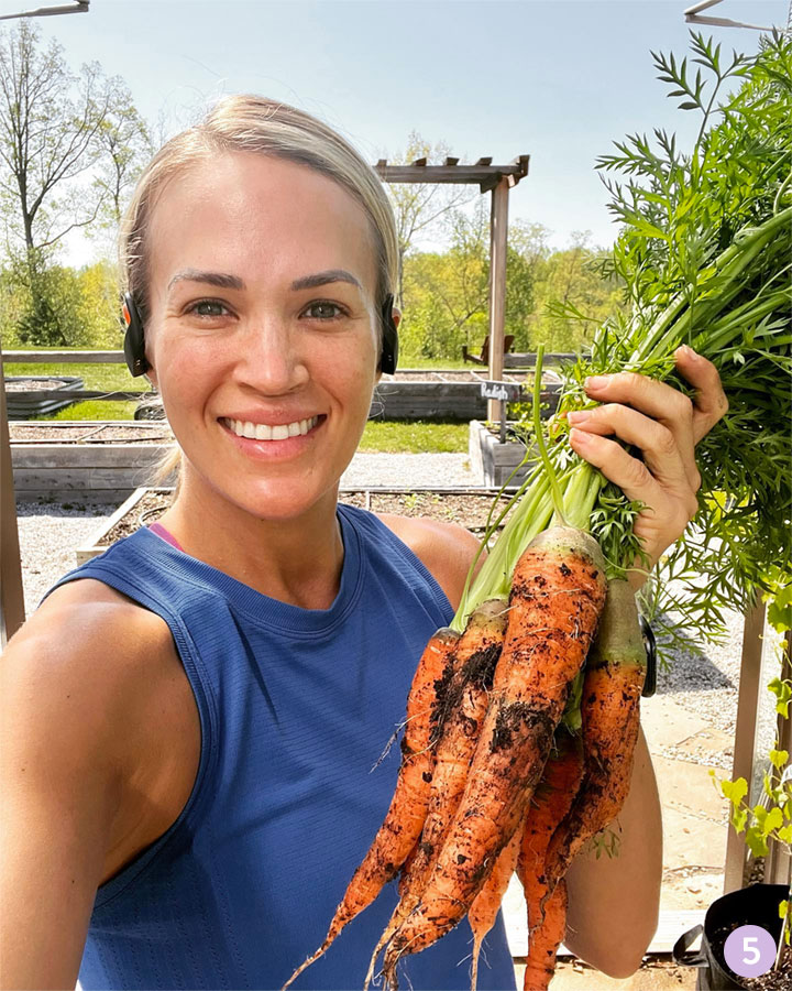 Carrie Underwood makeup-free selfie carrots