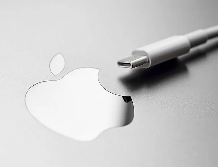 apple-logo-iphone-charger