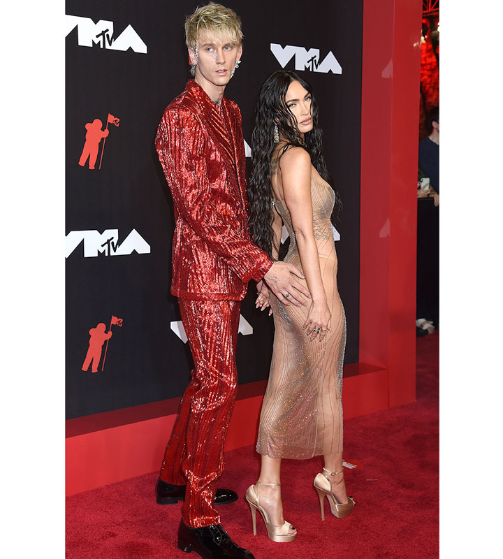 megan fox naked dress machine gun kelly mtv vmas 2021 red carpet