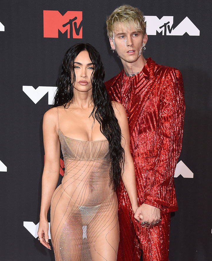 megan fox naked dress machine gun kelly mtv vmas 2021 red carpet