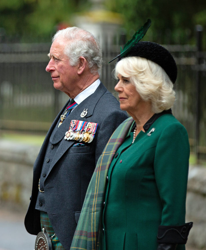 king charles camilla queen consort official picture
