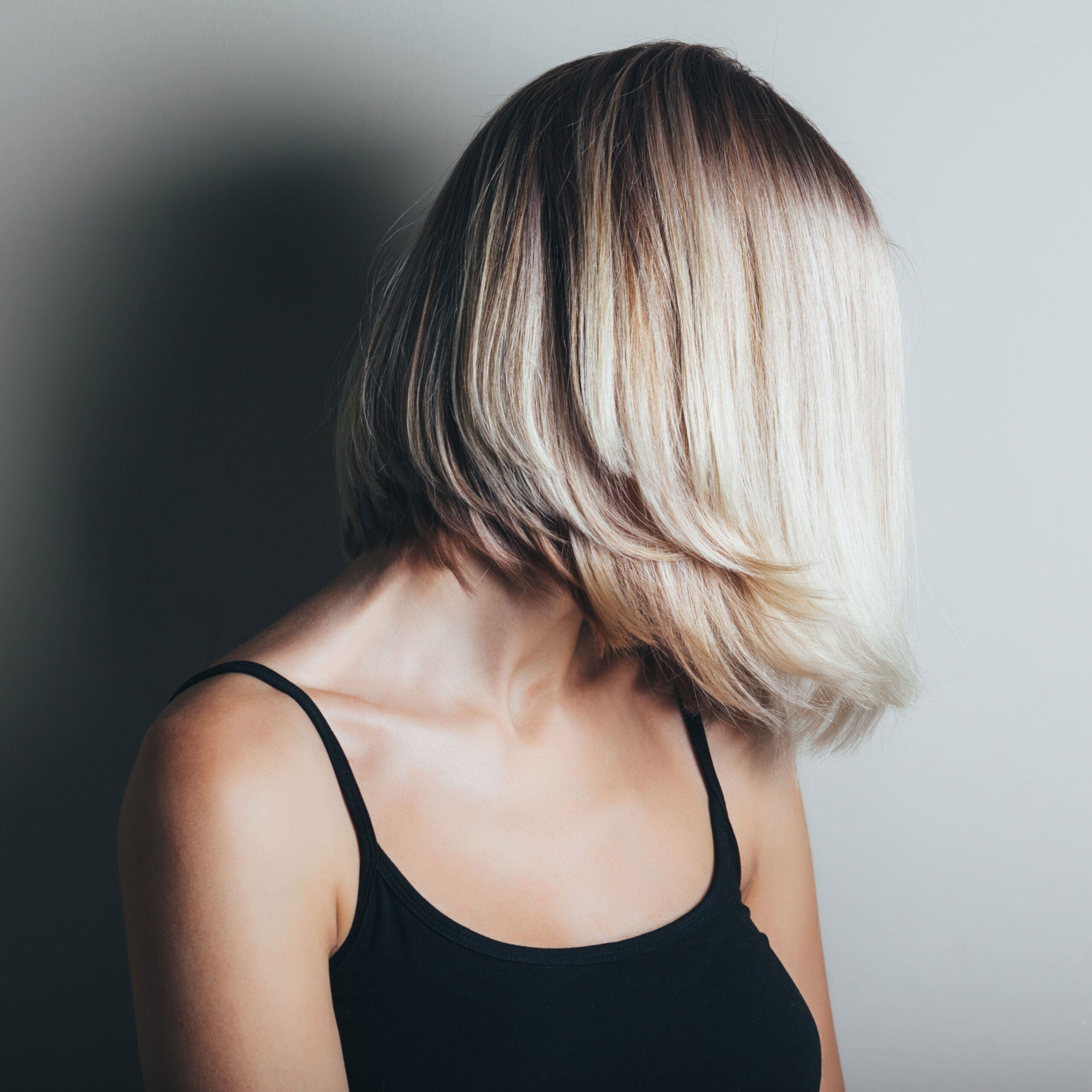 Hair Styling Tricks Stylists Swear By To Hide Thinning: Curtain Bangs And  More - SHEfinds
