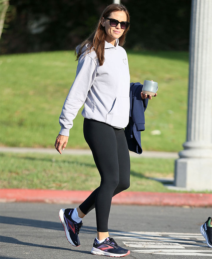 Jennifer Garner's Spanx Are Exposed—See a Pic!