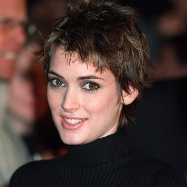 winona ryder pixie layered haircut black shirt red carpet