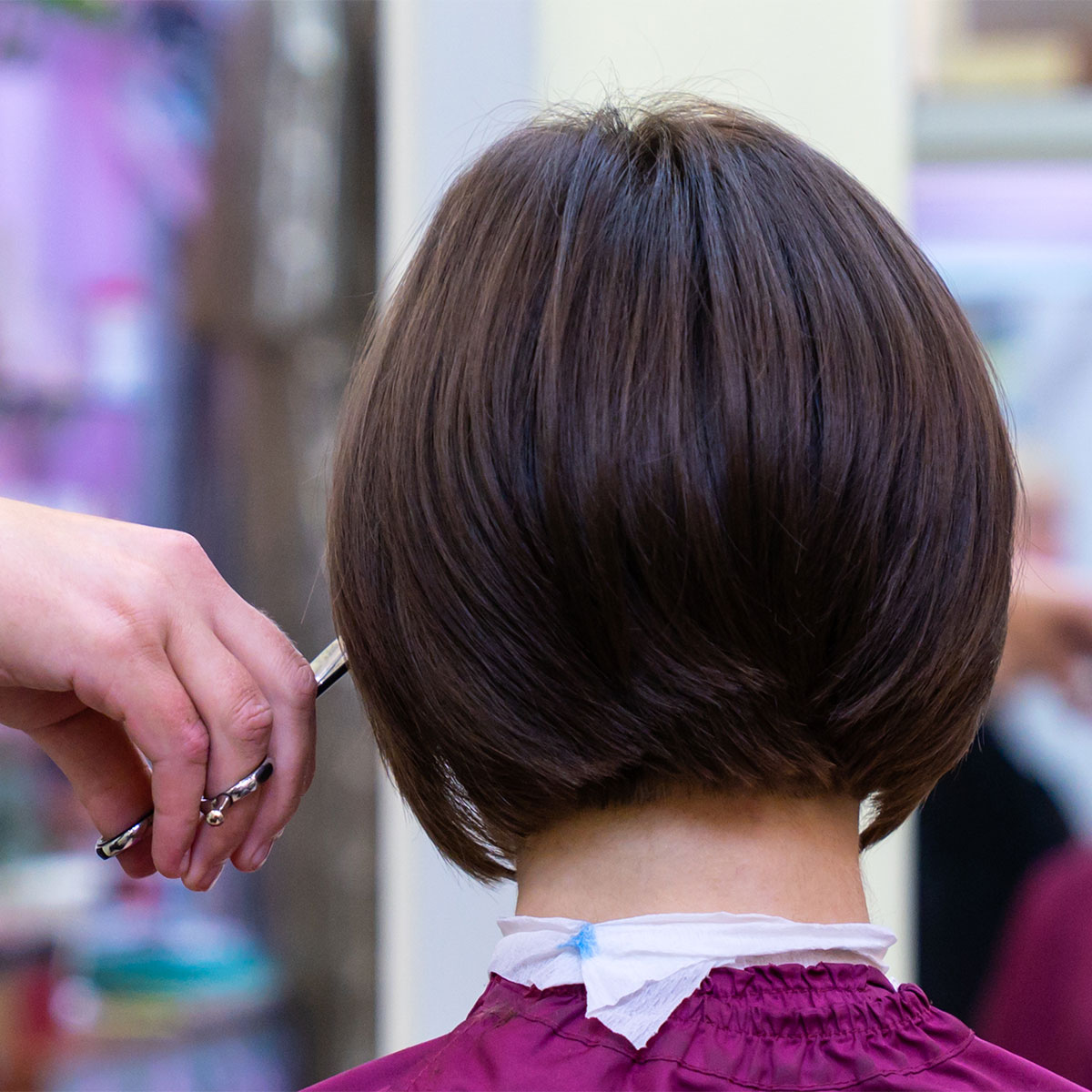 3 Unflattering Haircuts That Stylists Warn Age You Instantly - SHEfinds