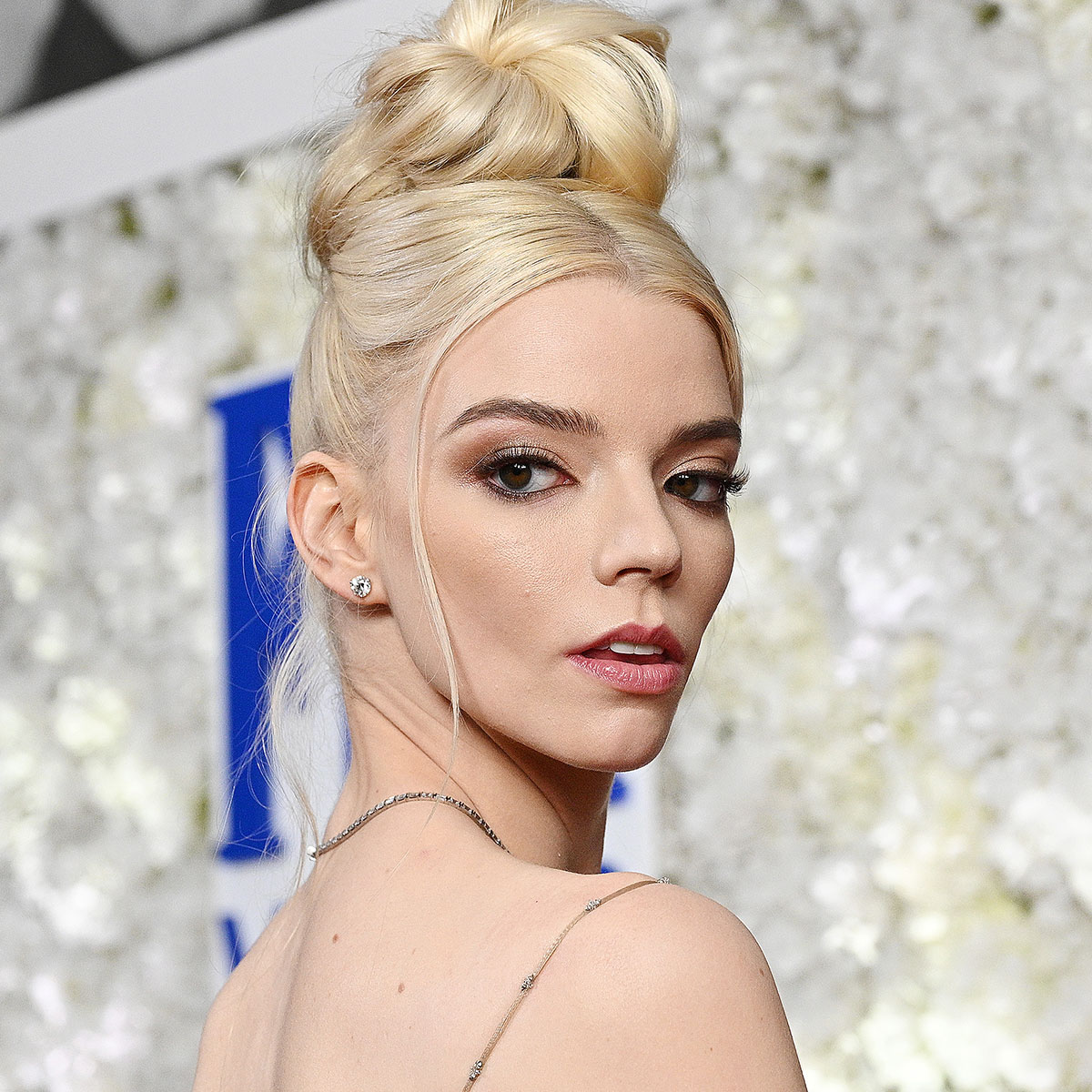 Anya Taylor-Joy Goes From A Sheer Goth Dress To A Barbiecore Mini On 'The  Menu' Tour—She Looks Amazing In Both! - SHEfinds