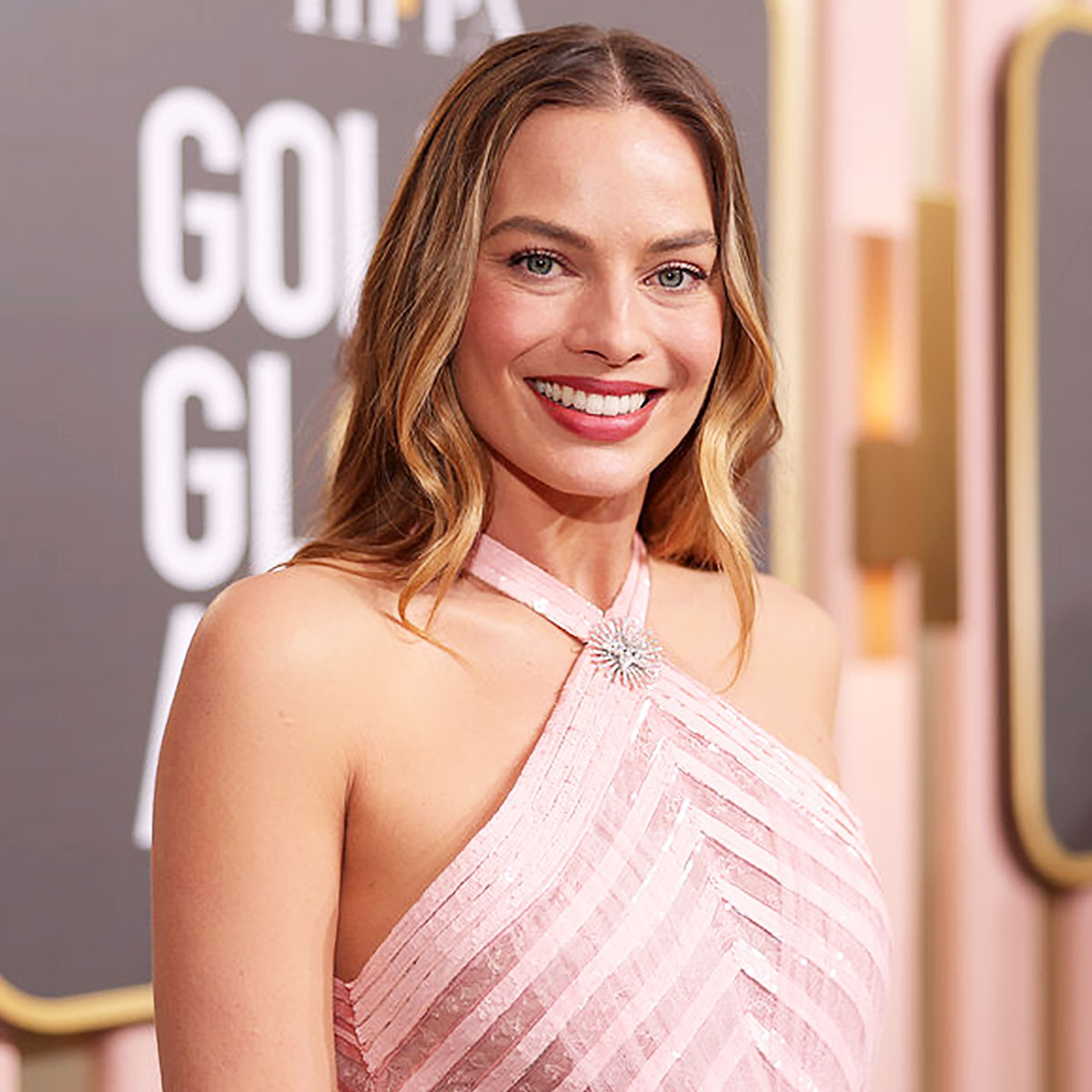 Margot Robbie's Barbie Red Carpet Makeup Was Thanks to My Go-To