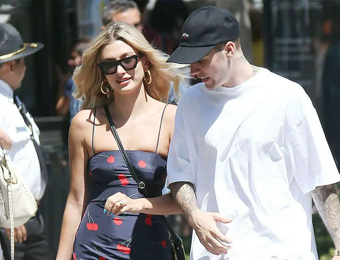 Hailey Bieber Justin Bieber walking together