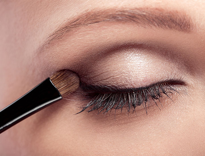 shimmery-eyeshadow