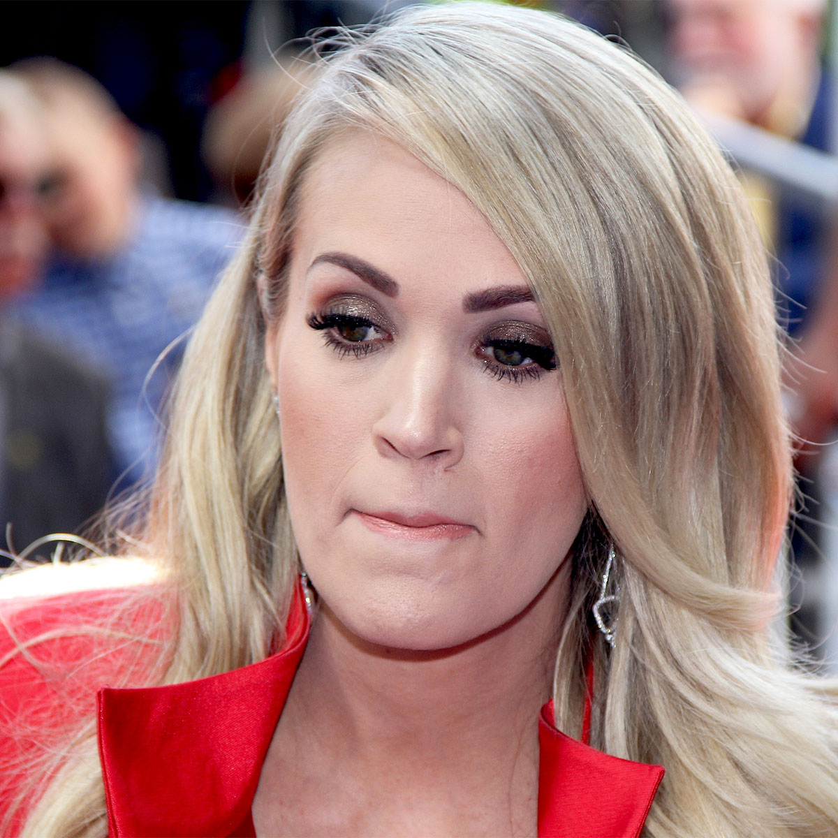 Carrie Underwood Fans Are Losing It Over Her 'Shocking' ACM Awards  Nomination Snub: 'Are You Kidding?!' - SHEfinds