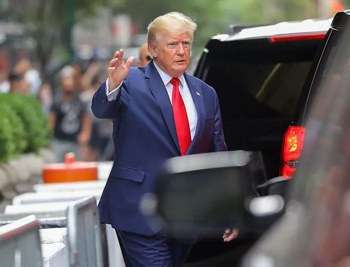 Donald Trump leaving Trump Tower
