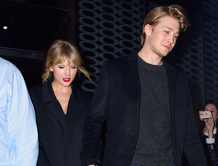 taylor swift joe alwyn saturday night live black dress red lipstick