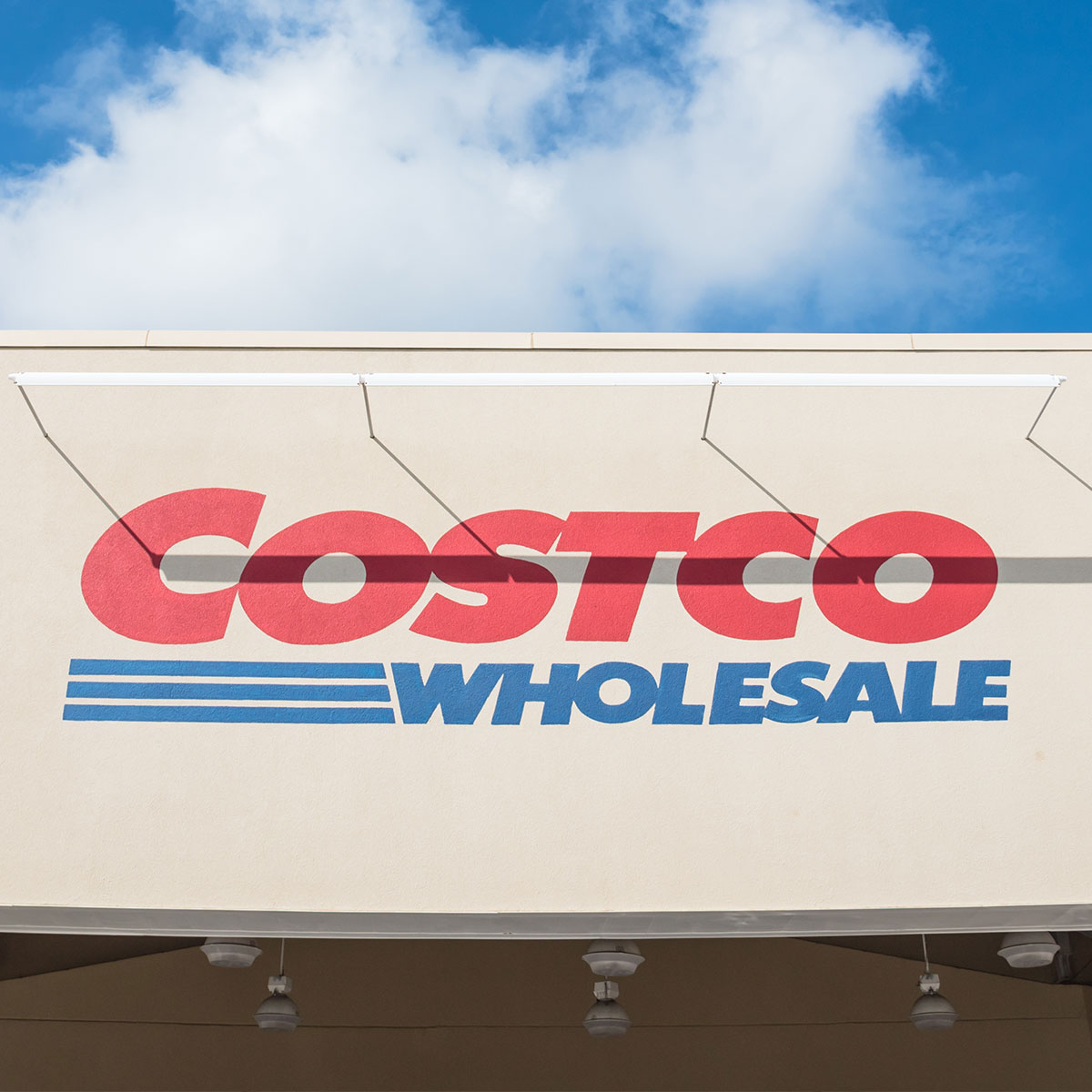 Customers Slam Costco Lettuce And Tomatoes After Reporting Quality