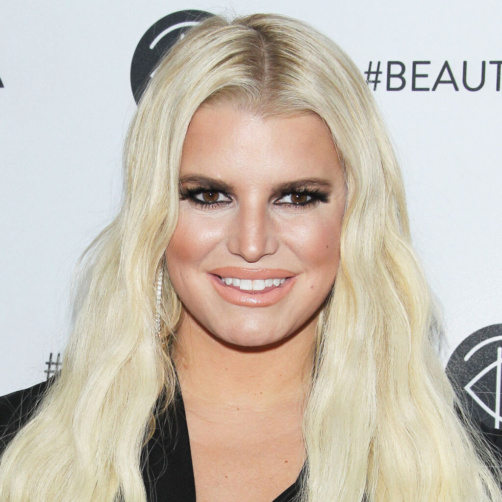 Jessica Simpson Shows Off Her 90-Lb Weight Loss In New Campaign For Her  Clothing Line As Fans Show Concern - SHEfinds