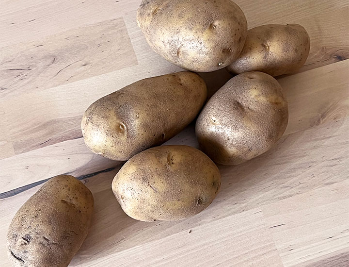 brown potatoes on sugar