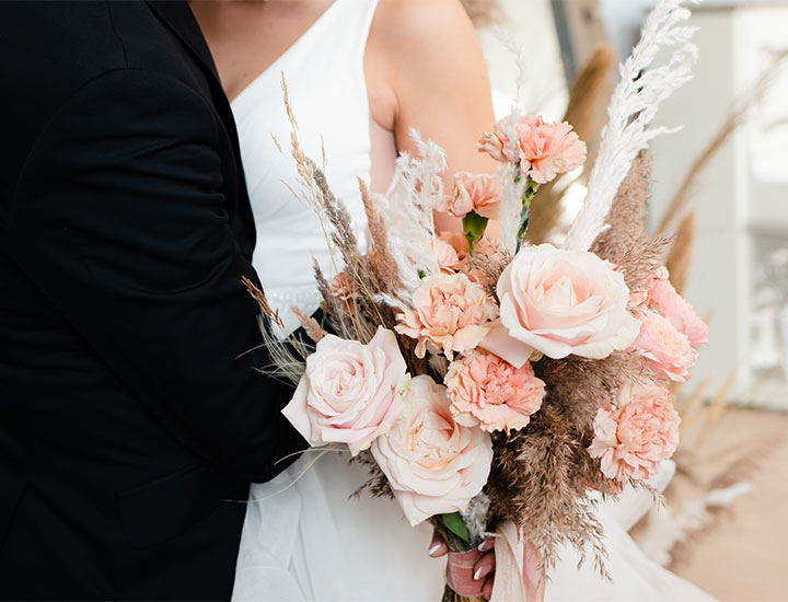 Pale bridal bouquet