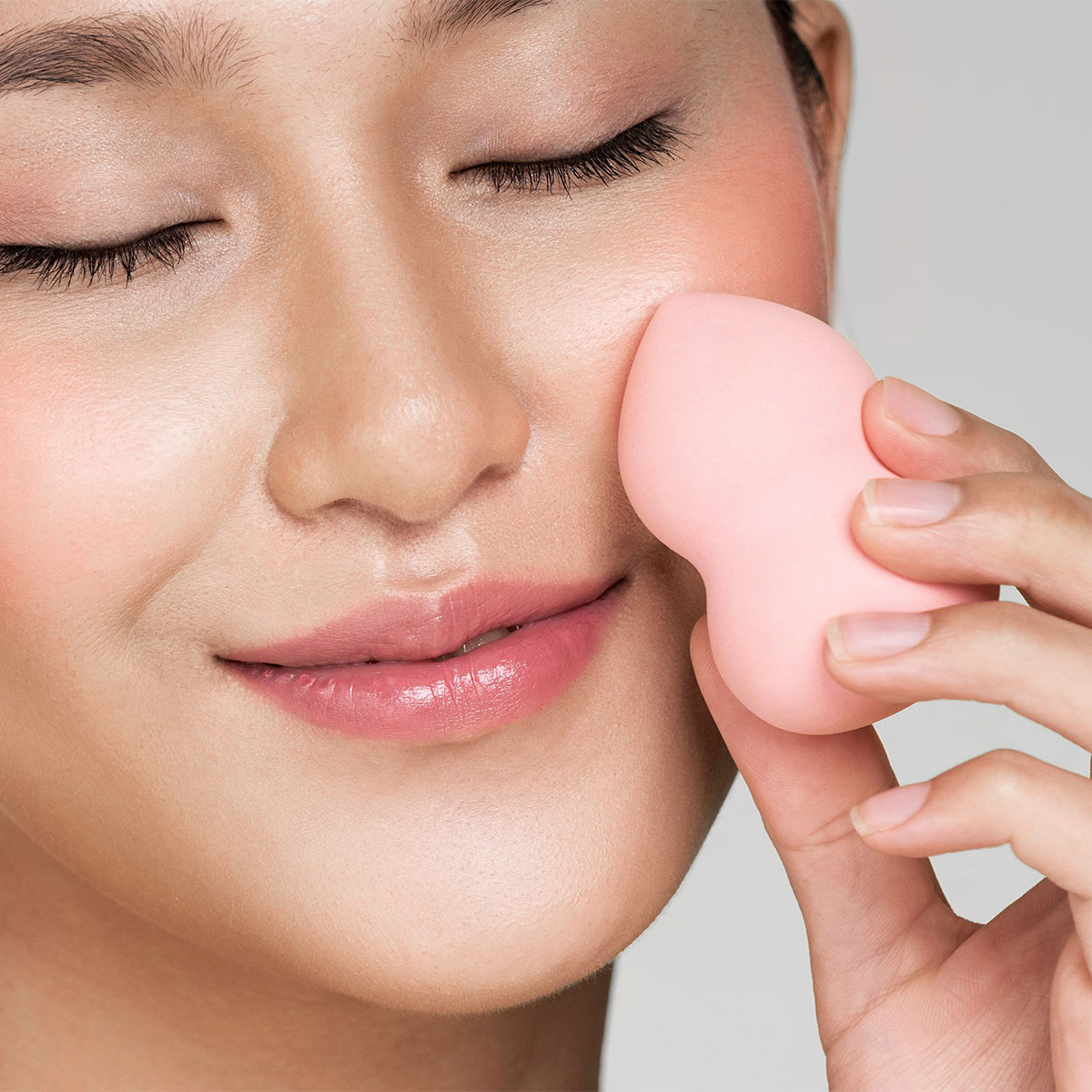 Here’s What You Should Use Instead Of Powder Blush To Look Years