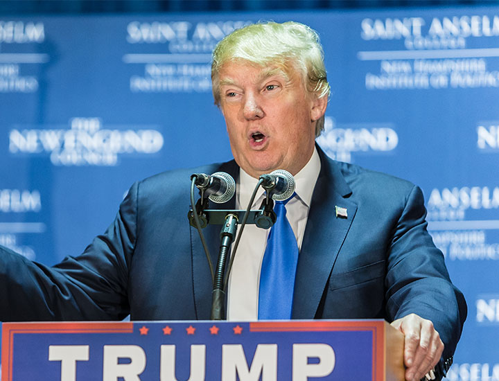 Donald Trump speaks to supporters in New Hampshire