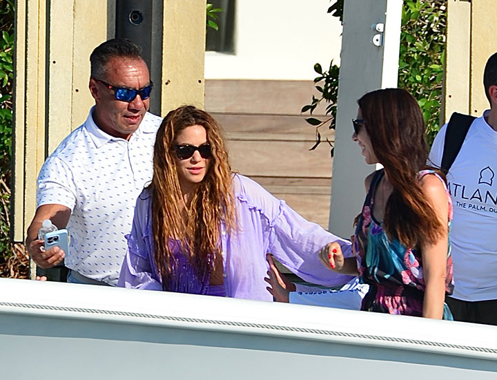 Shakira Miami boat ride May 2023 purple ensemble