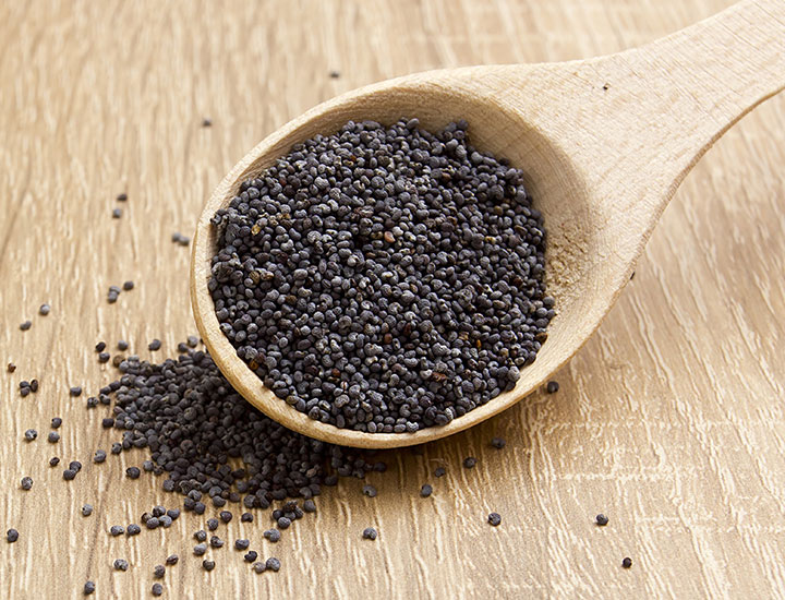 Spoonful of poppy seeds