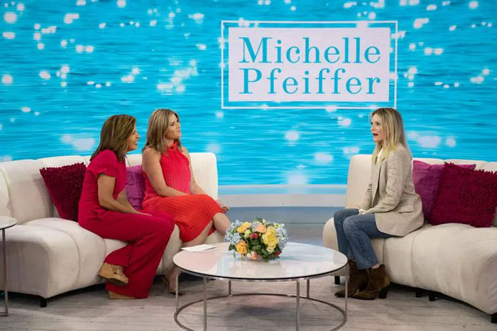 michelle pfeiffer today hoda and jenna set couches
