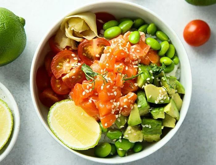 salmon-avocado-poke-bowl