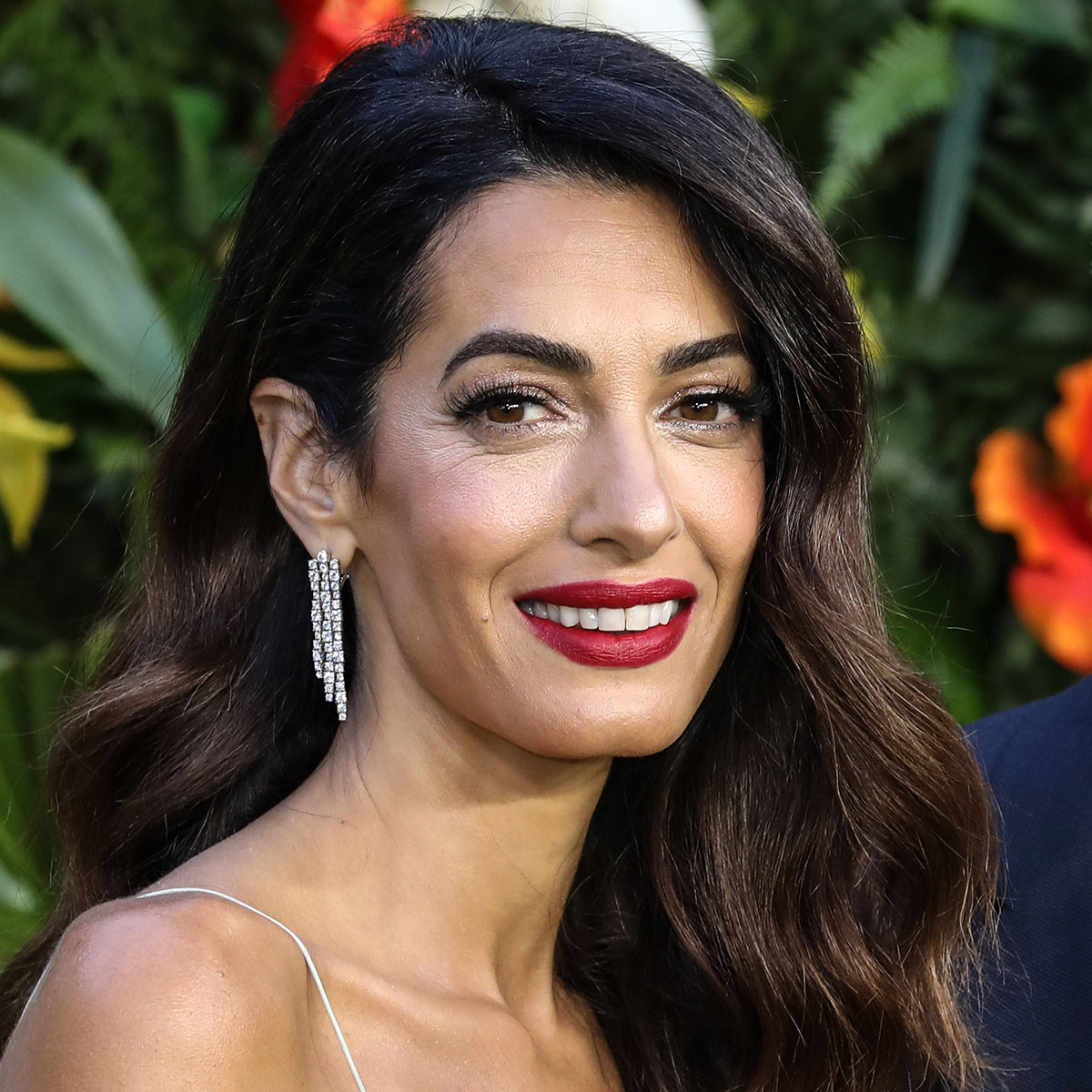 Amal Clooney Is the Latest Celebrity to Wear This Outdated Bag