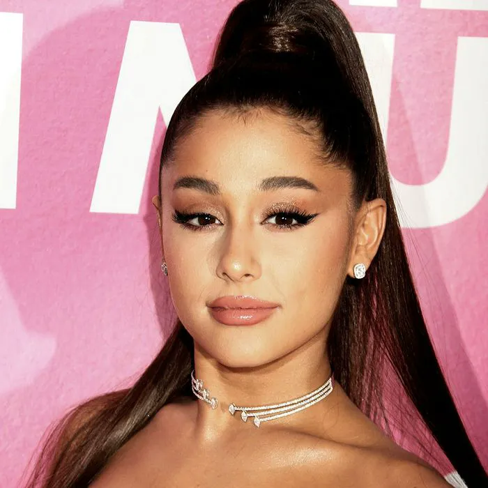 Ariana Grande Breaks Social Media Silence In A Blue Mermaid Bustier 