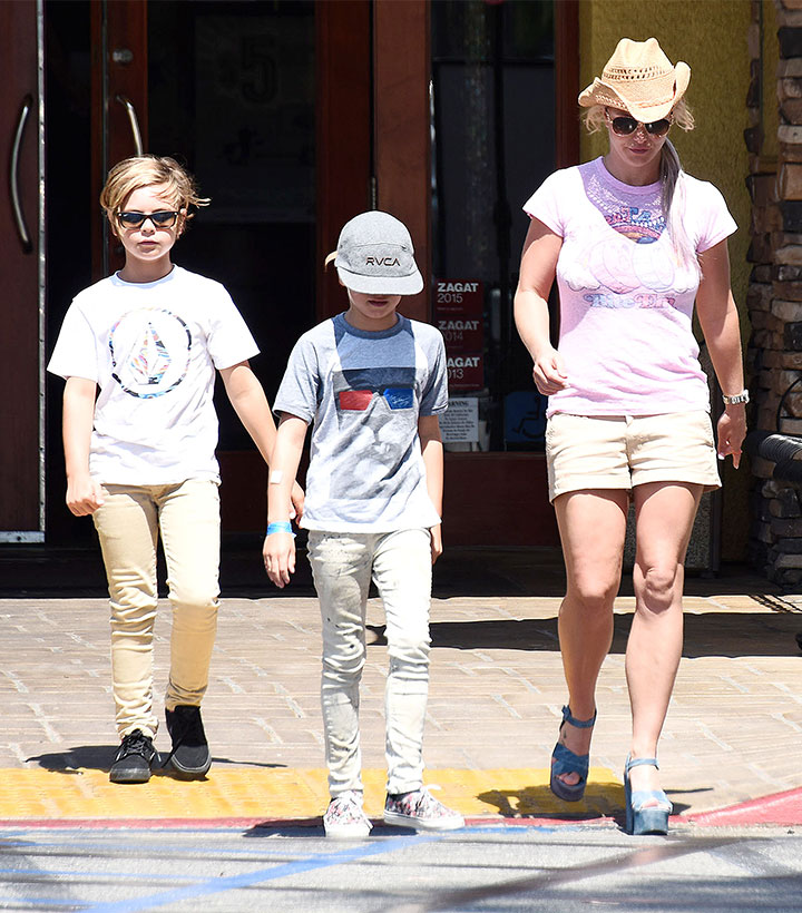 Britney Spears and sons 2015