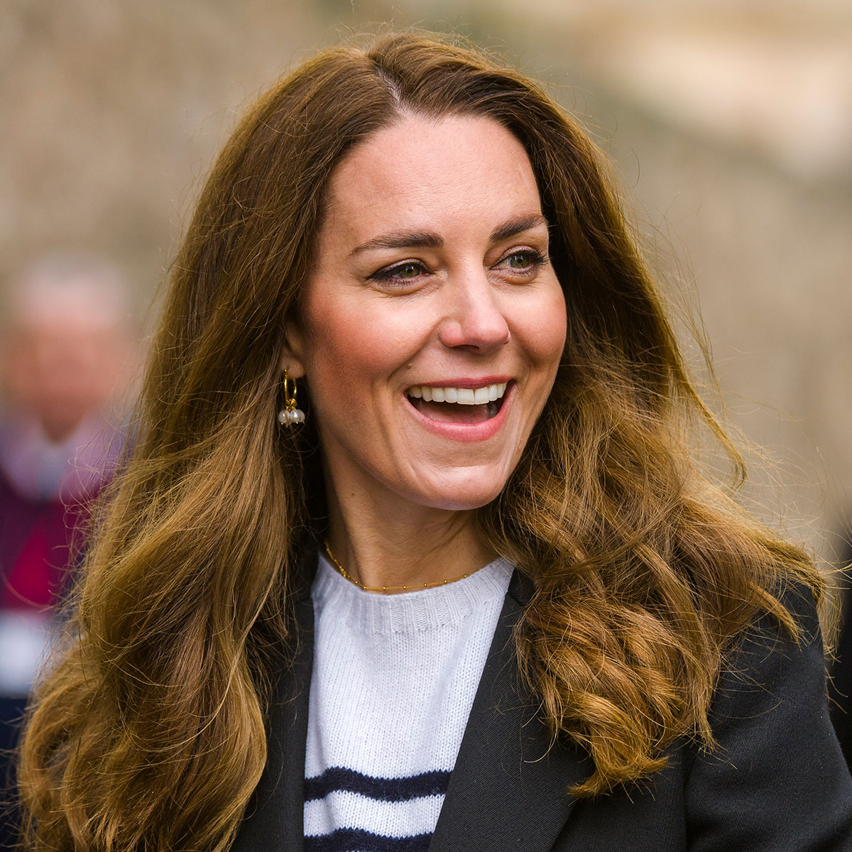 2 UltraFlattering Hairstyles That Make Your Hair Look Thicker And