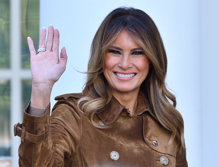 Melania Trump waving Thanksgiving White House