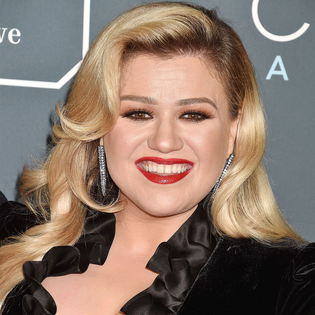 How To Identify Deepfake Videos 7 Easy Tricks vrogue.co