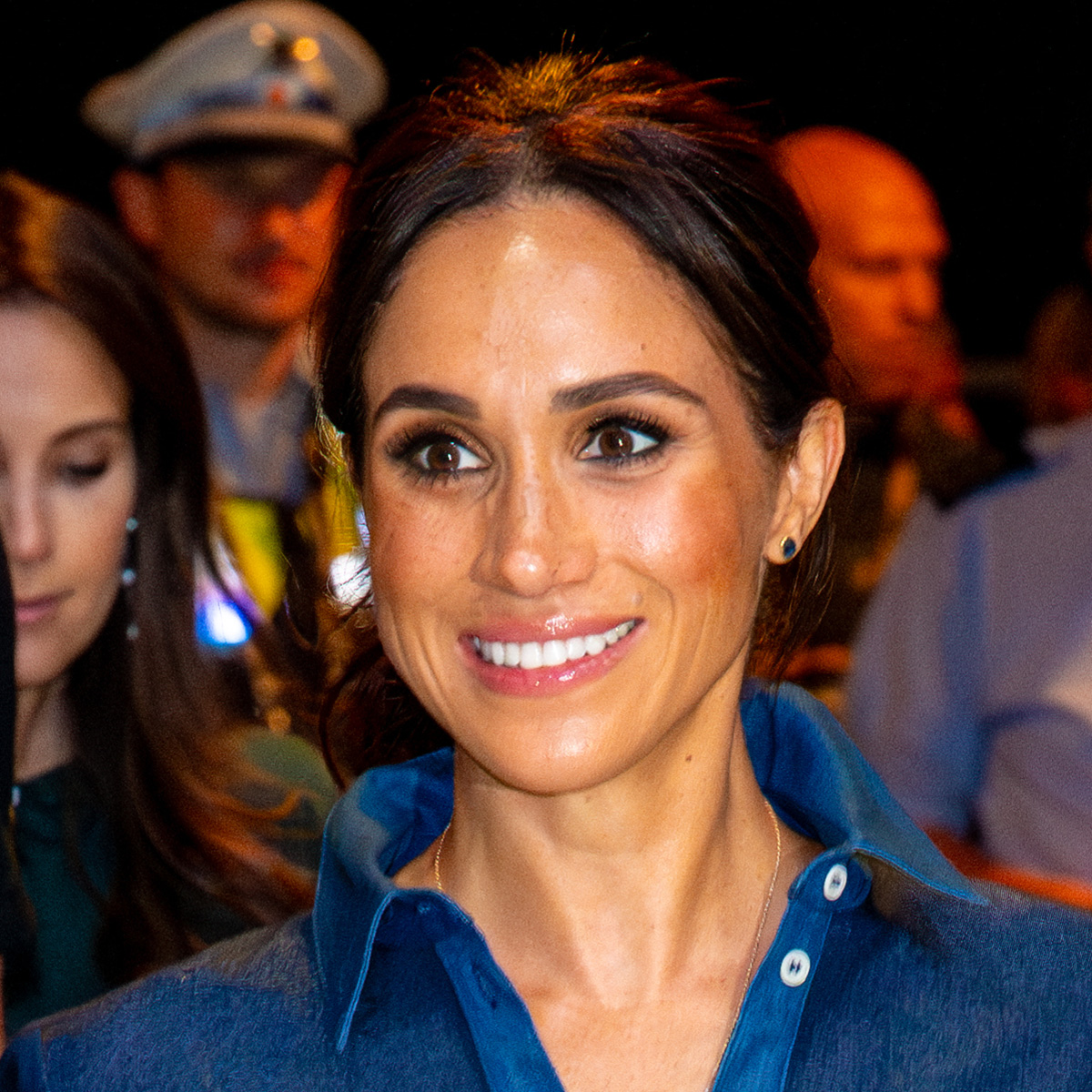 Meghan Markle Wore These Stylish White Jeans For Prince Harry's