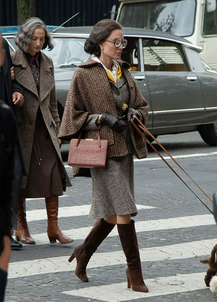 angelina jolie on set for Maria