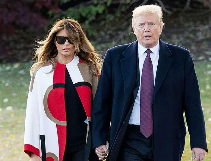 Donald and Melania Trump during Christmas tree delivery in 2018.