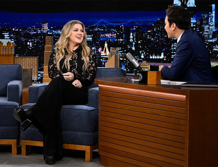 kelly clarkson on Jimmy Fallon