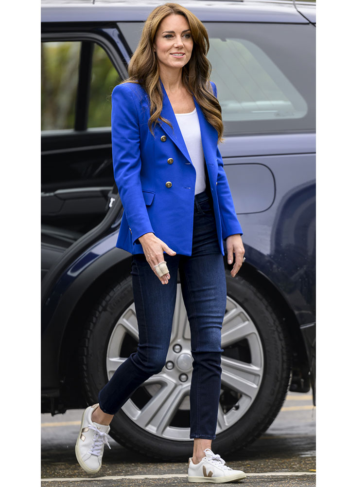 Kate Middleton blue Zara blazer Veja sneakers October 2023