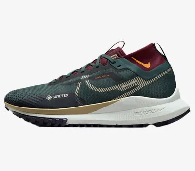 Men's waterproof trail running shoes, Nike Pegasus Trail 4.