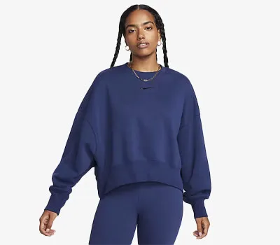 Women's oversized crewneck sweatshirt from Nike's Phoenix Fleece.