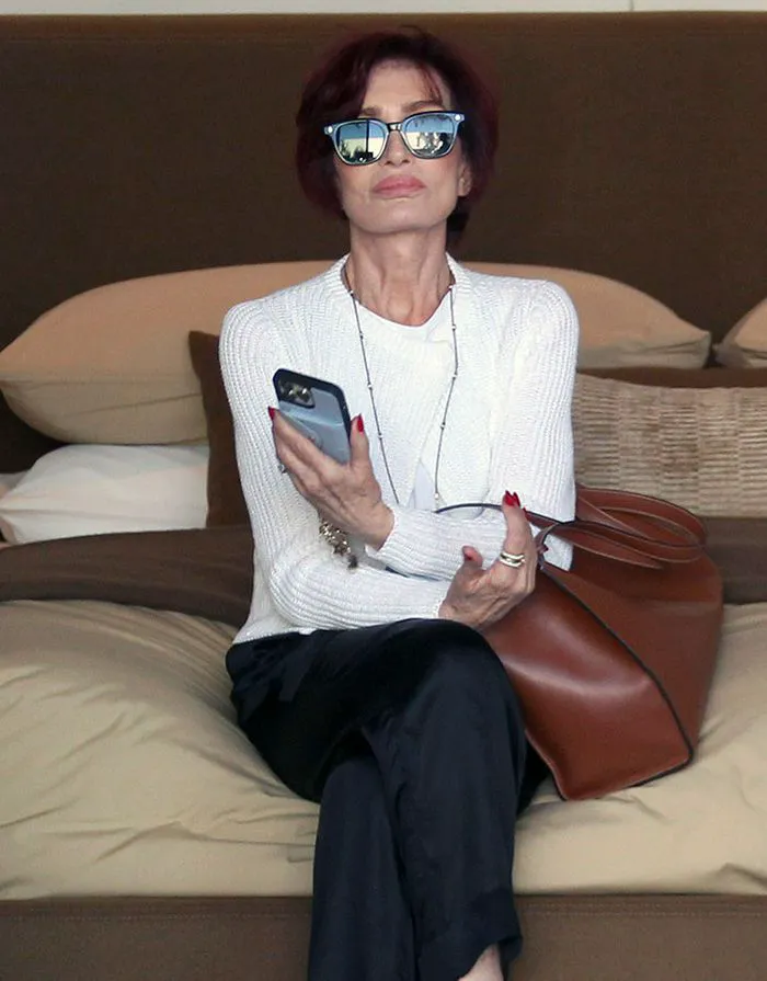 sharon osbourne shopping