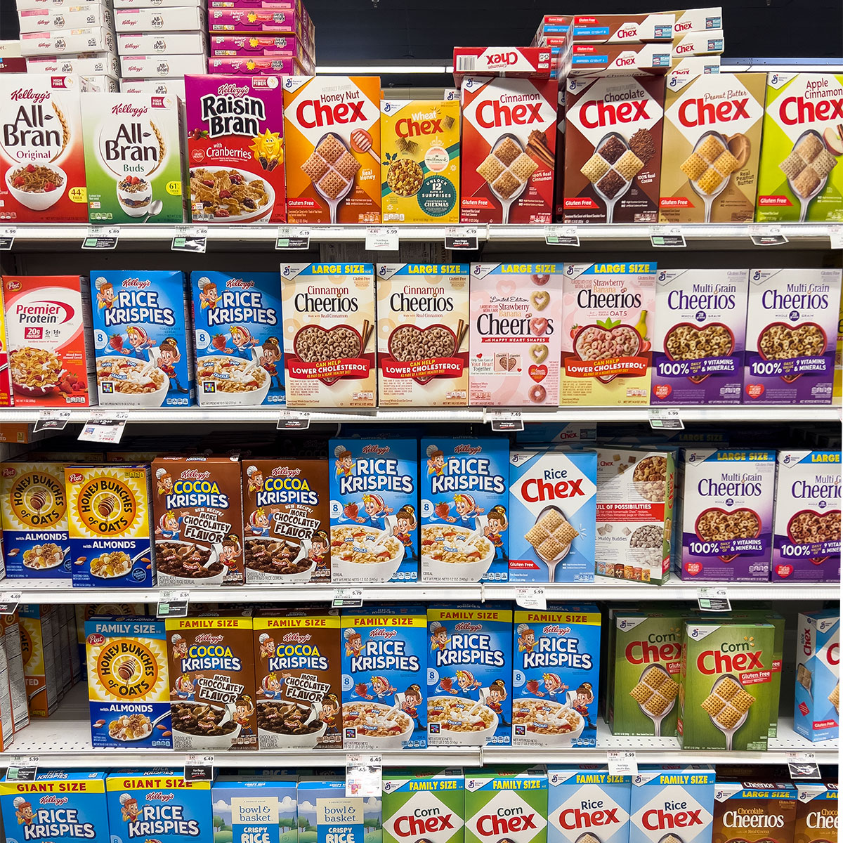 breakfast cereal boxes on shelves