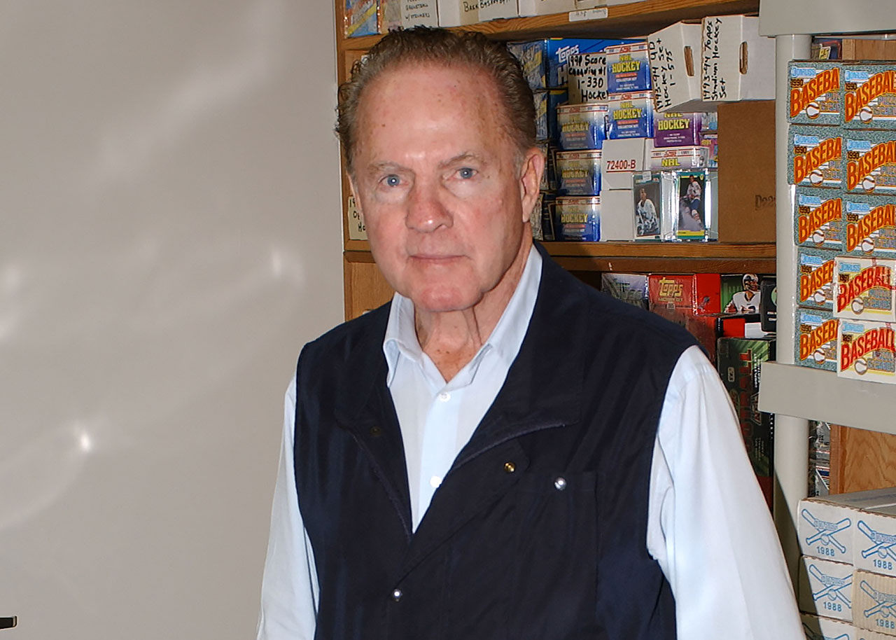 Frank Gifford autograph show in 2004